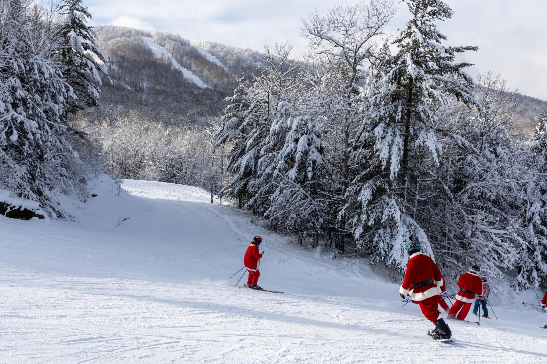 Santas on the slopes!